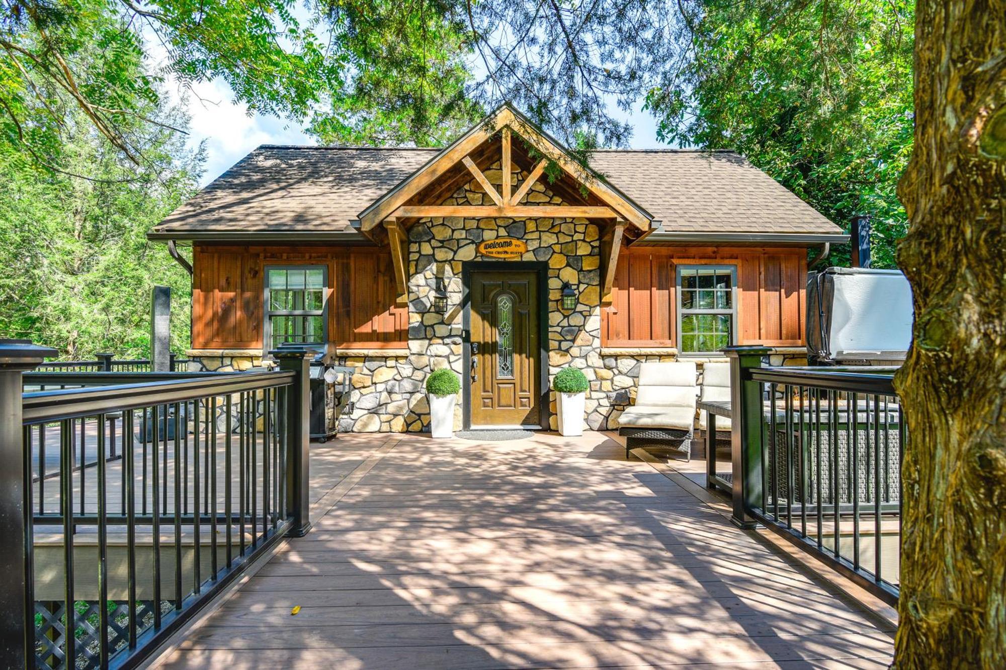 Holiday home Pet-friendly With Private Hot Tub! *